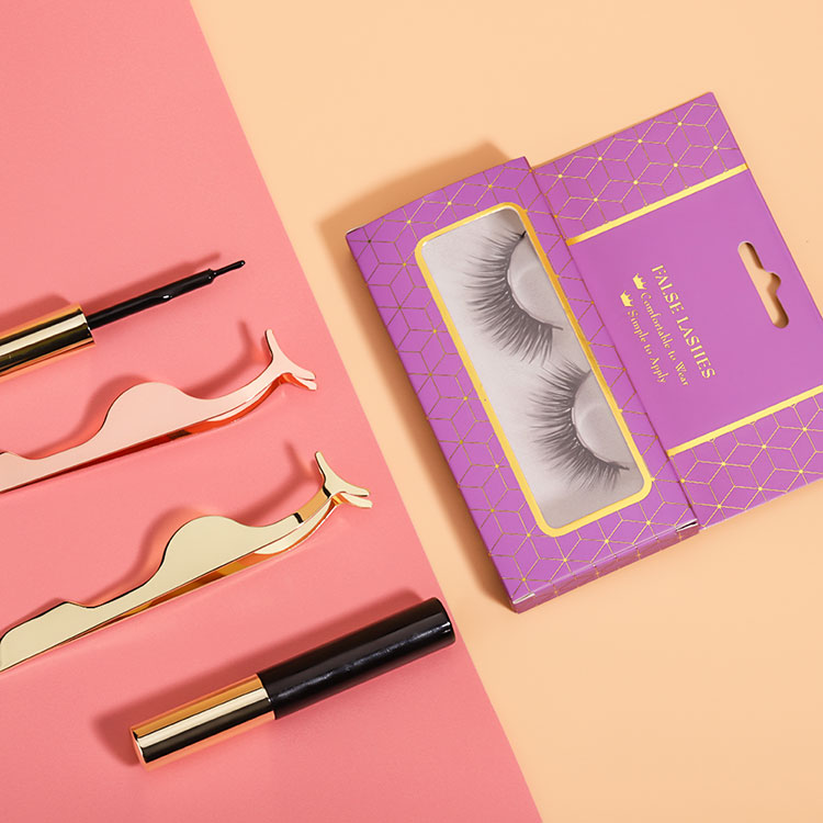 Come scegliere uno struccante a bassa sensibilità per le extension ciglia: una guida agli ingredienti